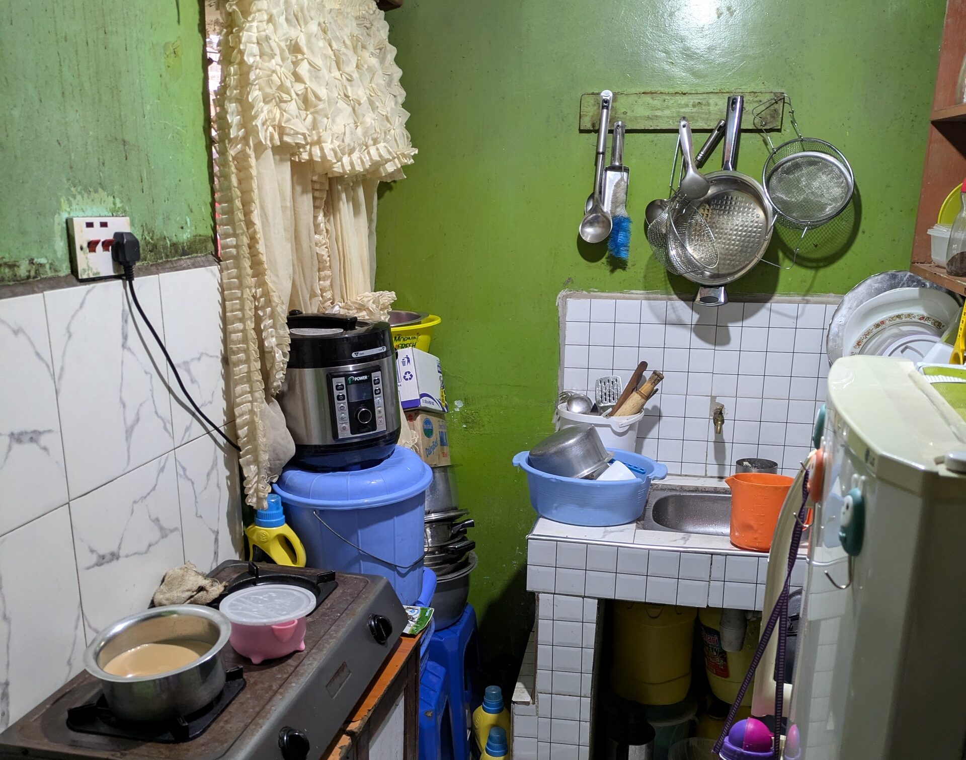 What does fuel stacking tell us about clean cooking customers?